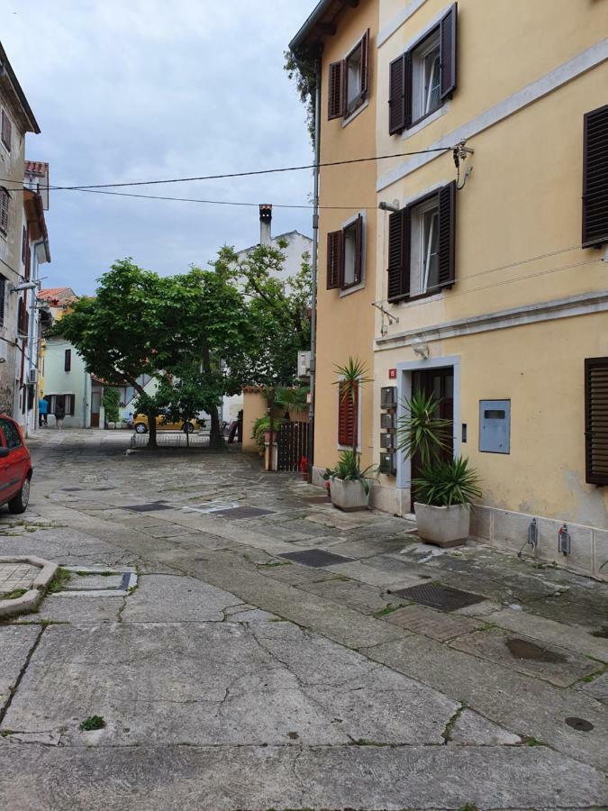 North To South Apartments Izola Buitenkant foto