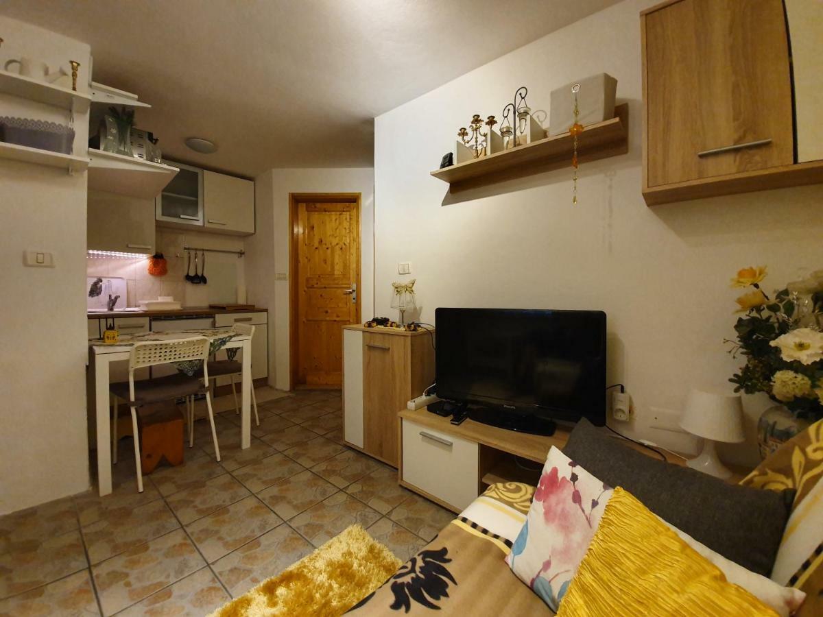 North To South Apartments Izola Buitenkant foto