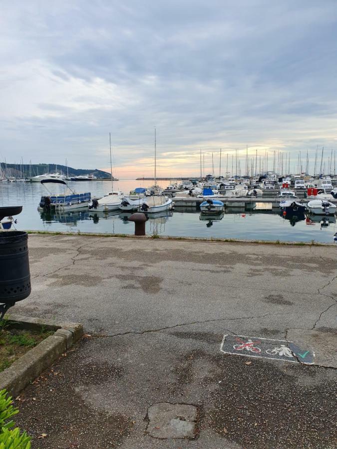 North To South Apartments Izola Buitenkant foto